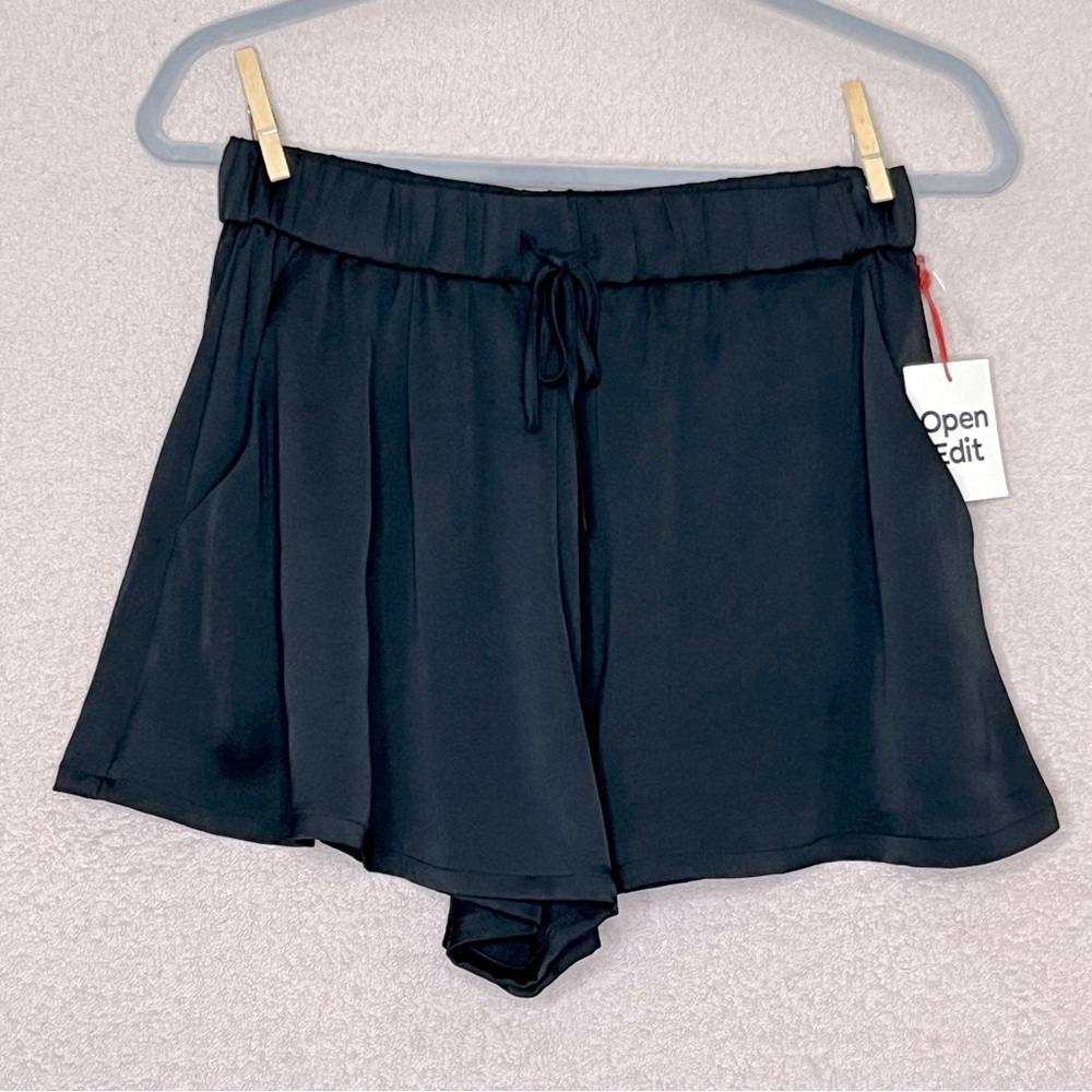 Open Edit Women's Black Drawstring Flow Shorts